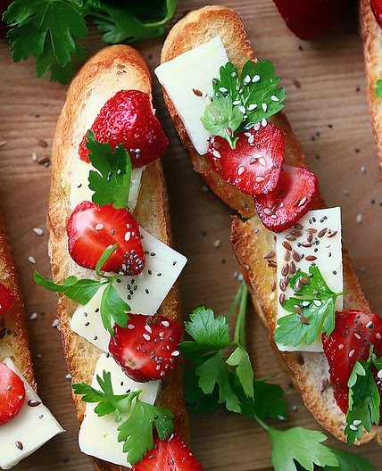 Summer Strawberry Bruschetta Recipe