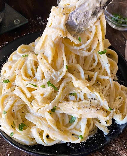 Easy Fettuccine Alfredo