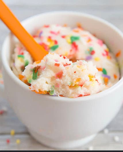 Mug cake confetti