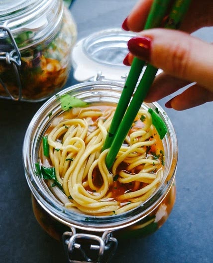 Traveling noodles