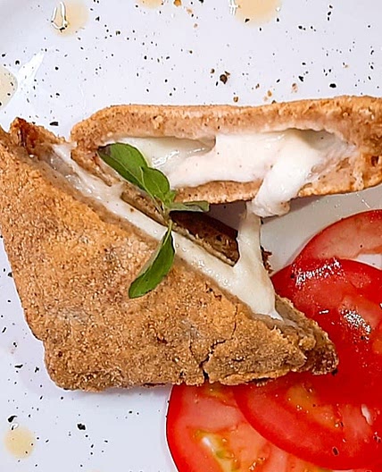 ITALIAN GRILLED CHEESE SANDWICH 🧀  MOZZARELLA CARROZZA