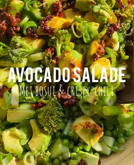 CRISPY CHILI SALADE MET AVOCADO EN BOSUI 🥑