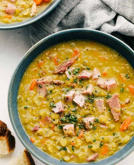 Split pea soup with smoked meat(Bacon, etc)