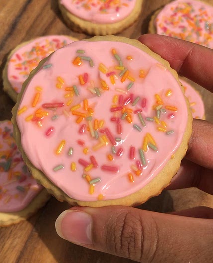 93cal sprinkle sugar cookies