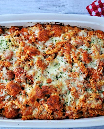 Chicken Parmesan Casserole Saves Dinner When You're Too Lazy to Make the Real Deal