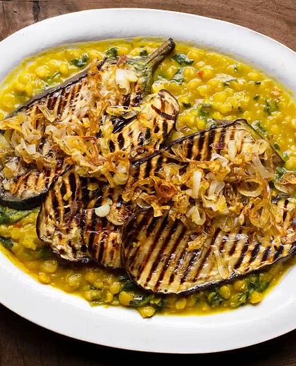 Grilled aubergines, lentils and spinach