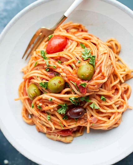 One Pot Greek Spaghetti