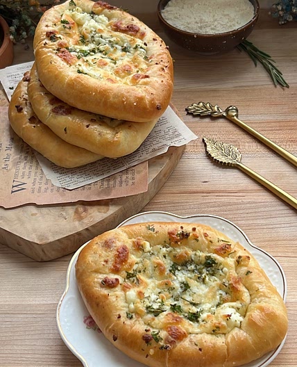 Cheese Fatayer
