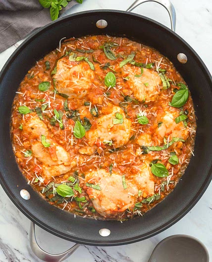 Garlic Basil Chicken In Tomato Sauce