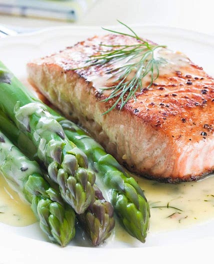 One Pan Lemon Pepper Salmon w/ Garlic Parmesan Asparagus
