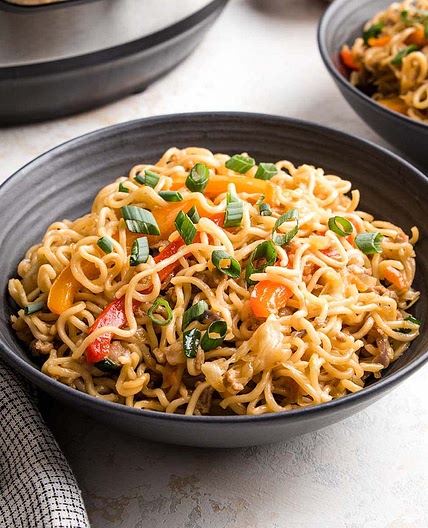 Instant Pot Chicken Ramen Stir Fry