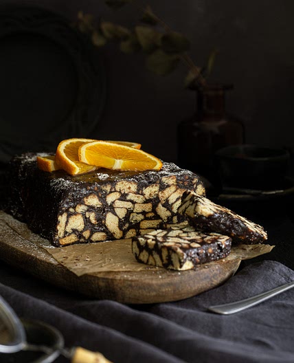 Lazy Cake with Oranges and Cardamom