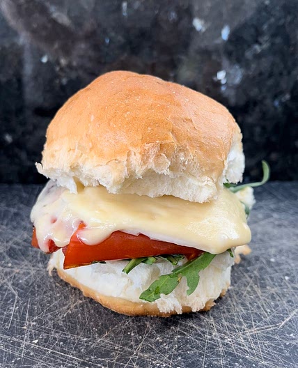 Tomato omelette sandwich