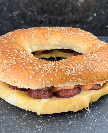 Sucuk Simit sandwich