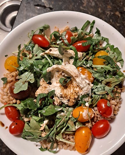 Caprese Farro Bowl
