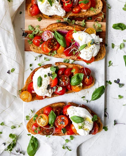 Crostini Burrata