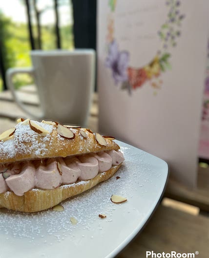 Toasted Raspberry Almond Croissant