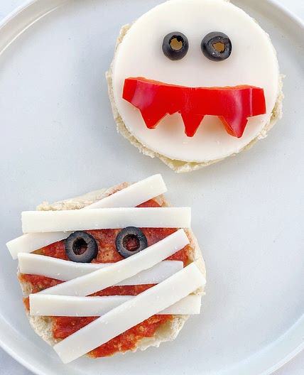 Mini Vegan Halloween Pizzas (Quick & Easy!)