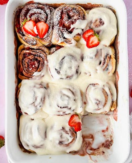Strawberry Cinnamon Rolls