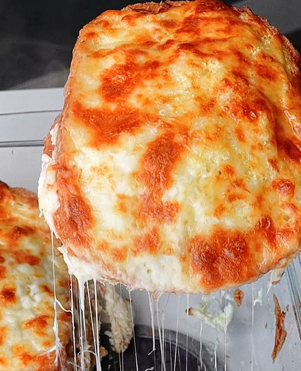 3 CHEESE BACON GRILLED CHEESE BAKE 🧀🥓