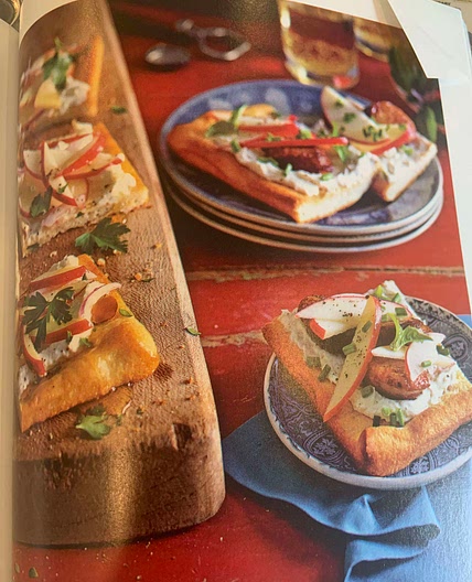 Apple flatbread 
