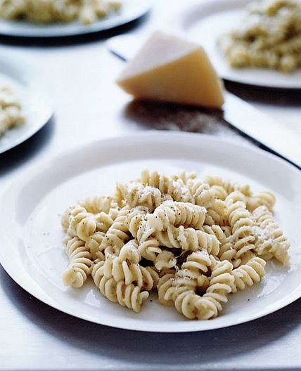 Fusilli with Creamy Leek Sauce