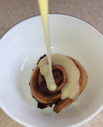 Delic Cinnamon rolls 