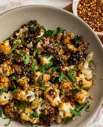 Sticky Air Fried Sweet Chili Cauliflower (vegan)