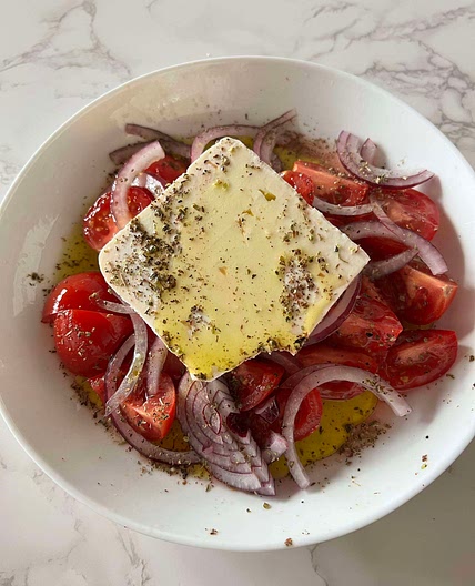 Horiatiki Salata / Greek Salad 