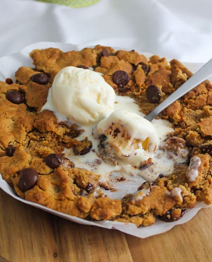 Air Fryer Chocolate Chip Cookie Skillet — salt n sprinkles