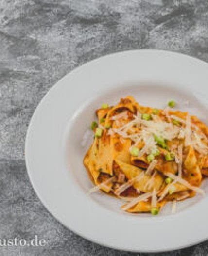 Pasta in Paprika-Limetten-Sauce