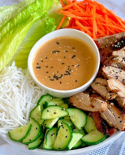 Chicken lettuce wraps