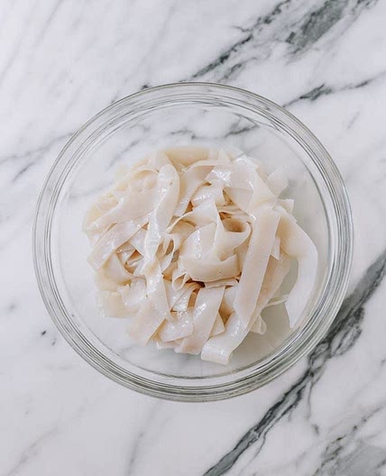 Liangpi (Wheat Starch Noodles)