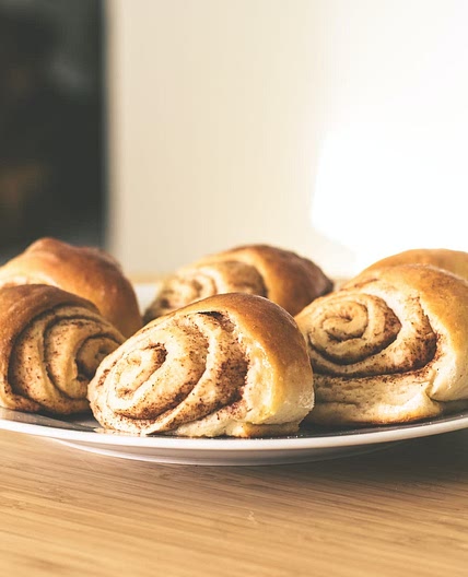 90 Calorie Cinnamon Rolls