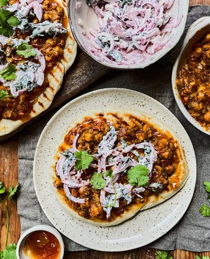 Chana Masala Mango Naan