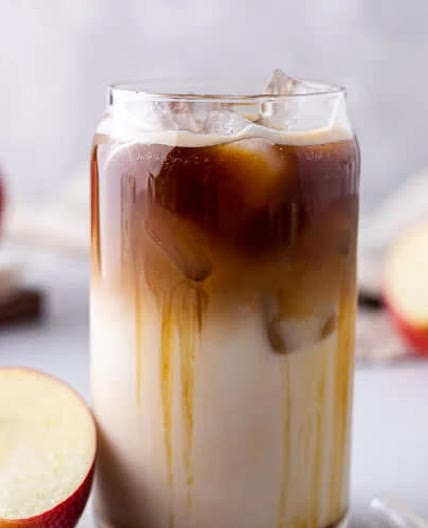 Homemade Starbucks apple crisp macchiato