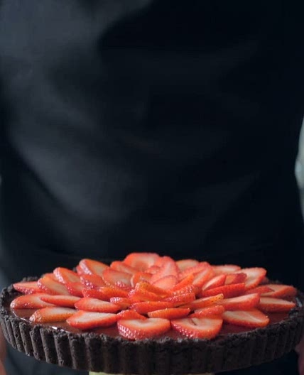 Chocolate Strawberry Oasis Pie