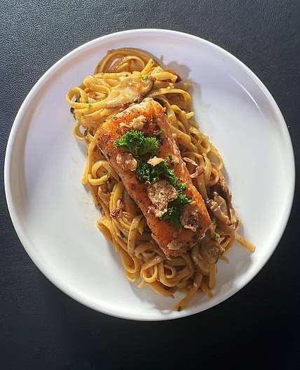 Chili butter pasta with salmon