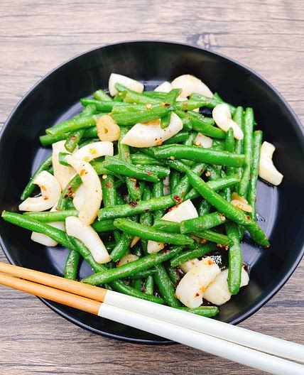 Garlic Squid and Green Beans