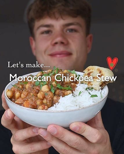 MOROCCAN INSPIRED CHICKPEA STEW 🇲🇦