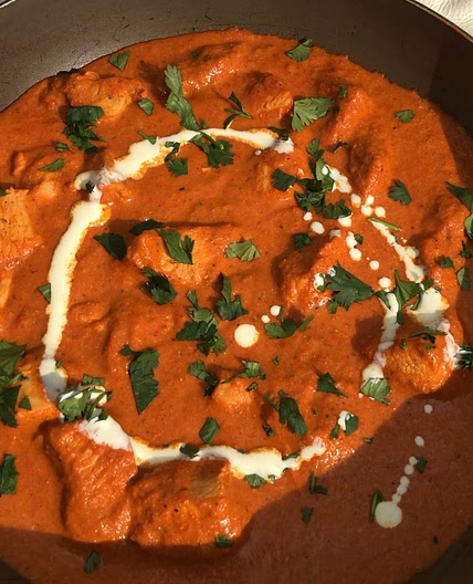 390cal butter chicken AND naan (serves two)