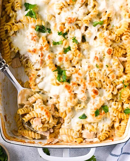 Dump and Bake Chicken Alfredo Pasta Casserole