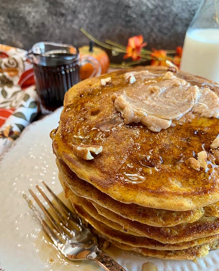 Pumpkin Spice Pecan Pancakes