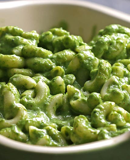MAC & GREENS