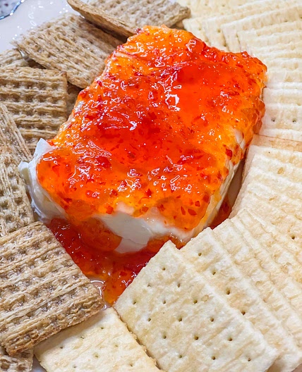 Easy red pepper party dip 