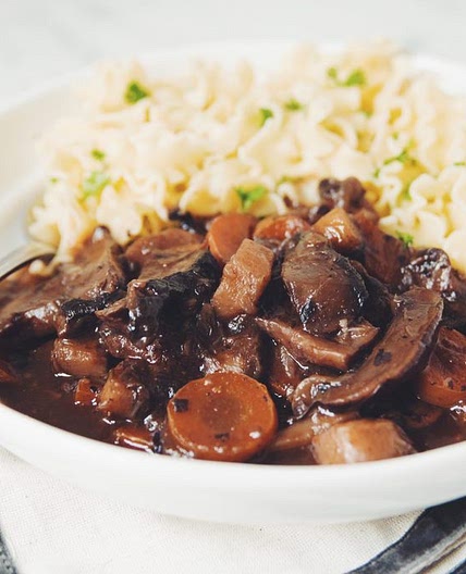vegan mushroom bourguignon