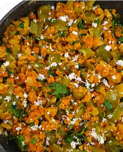 Maharashtrian Capsicum Zunka | Mirchicha Zunka | OvalShelf
