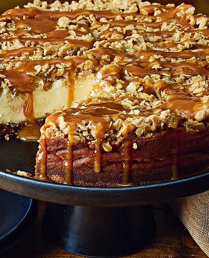 Apple crumble cheesecake