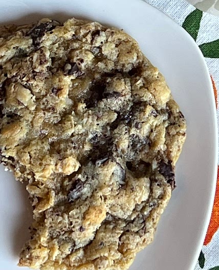 The Perfect Oatmeal Chocolate Chip Cookie