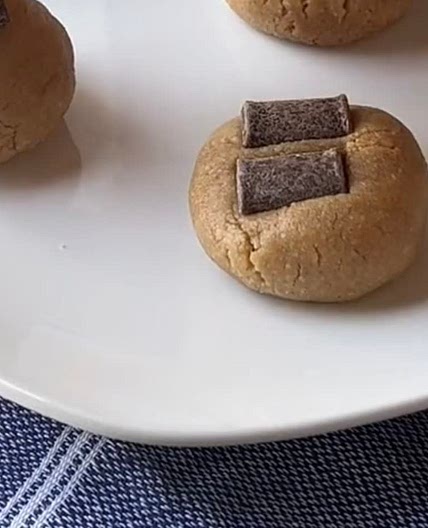 Almond Butter Cookie Dough Bites
